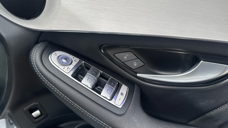 Mercedes-Benz GLC 220d 4Matic AMG Line Premium 5dr 9G-Tronic Diesel Estate